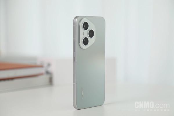 验：荣耀最强数字系列 真实就是力量不朽情缘试玩版荣耀400 Pro体(图2)